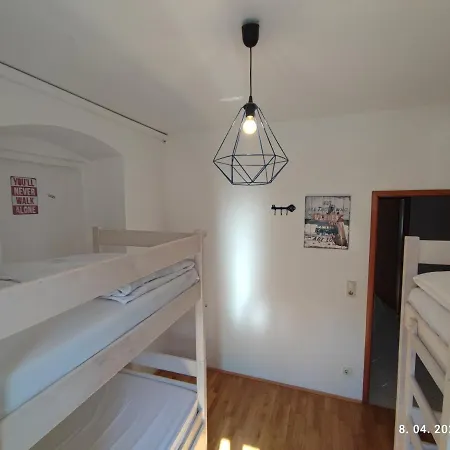 Hostel Impact House *