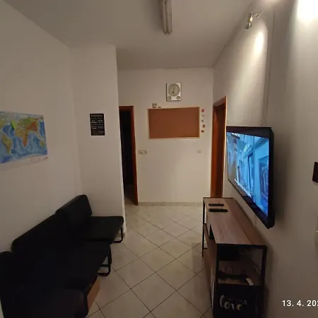 호스텔 Impact House *